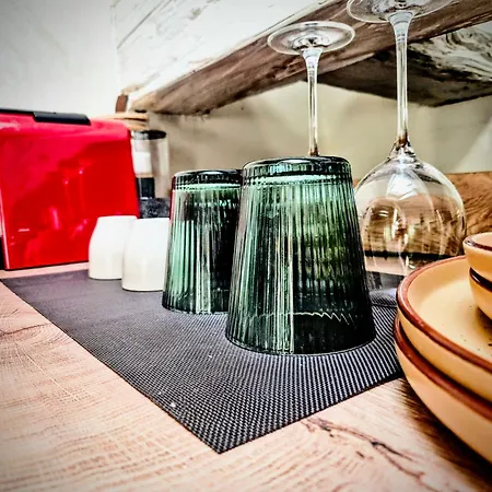 Old Port Riverside Lofts In Center Apartman