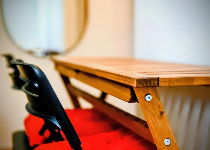 Апартаменты Old Port Riverside Lofts In Center